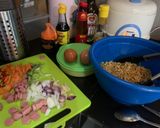Foto langkah ke 3 dari resep Mie goreng Sosis Wortel kesukaan anak anak.