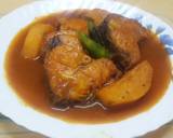 Rui Macher Jhol Aloo diye/Rohu Fish gravy with Potatoes recipe step 2 photo