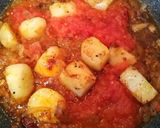 Foto del paso 4 de la receta: Guiso de merluza con gambas (fácil) 🦐🐟