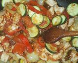 Cukkinis-paradicsomos csirkefalatok recept fázis 2 fotója