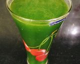 A picture of step 2 of Wheatgrass juice.