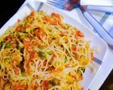 A picture of step 6 of Chinese noodles.