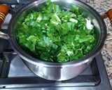 Foto del paso 16 de la receta Alubias pintas con acelgas y brotes verdes de cebolletas tiernas