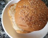 Hình bước làm 2 của món Hamburger bò trứng