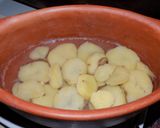 Foto del paso 2 de la receta: Bifes a la cacerola (con latas)