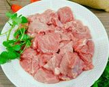 Foto del paso 1 de la receta: Carne con champiñones 🍄