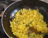 A picture of step 3 of Sabudana khichdi.