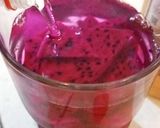Foto langkah ke 3 dari resep Dragon Fruit Mocktail ✅.