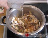 A picture of step 4 of Amazing pie with ground meat and fresh mushrooms.
