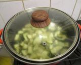 Appenzeller sajtos 🧀 cukkini 🥒 krémleves szarvasgombaolajjal 🍄 recept fázis 4 fotója