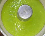 Foto del paso 4 de la receta: BOLO VERDE LIMÃO CAIPIRINHA /BIZCOCHUELO VERDE DE LIMA  LIMÓN-Recetas populares de Brasi🇧🇷