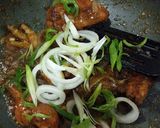 Foto langkah ke 6 dari resep Ayam Goreng Mentega.