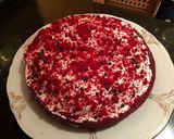 صورة لخطوة 9 من وصفة تورته الريد فورست 🎂