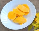 A picture of step 1 of Rich Mango creamy drink.
