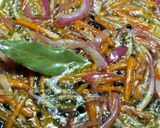 Foto del paso 2 de la receta: Huevas de merluza en jardinera