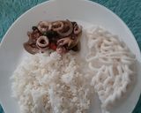 Foto langkah ke 4 dari resep Tumis Cumi-cumi pedas.