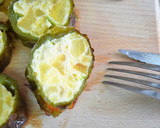 Foto del paso 2 de la receta: Pimientos rellenos de tortilla de patatas