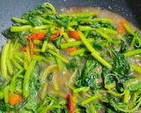 Foto langkah ke 3 dari resep Tumis Bayam Toge.