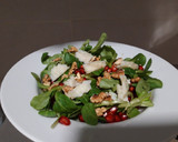 Foto del paso 2 de la receta: Ensalada de bacalao y granada con vinagreta de mostaza y miel