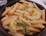 Foto del paso 12 de la receta: Pasta con zapallito italiano y sus flores
