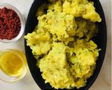 A picture of step 1 of Rice flour spicy khichu.