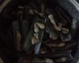 Foto langkah ke 2 dari resep Kerang bambu saos padang.