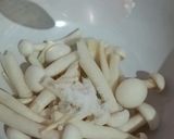 Foto langkah ke 2 dari resep Sup Jamur Shimeji.