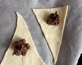 Foto del paso 2 de la receta: Mini Croissant de Nutella y nueces 🥐