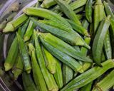 A picture of step 1 of Bhindi kadhi.
