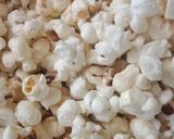 Foto langkah ke 1 dari resep Popcorn rasa pandan manis.