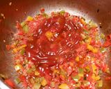 Foto del paso 11 de la receta: Pulpitos en salsa de tomates y pimientos