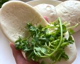A picture of step 7 of Sweet-and-Sour Duck Breast Bun.