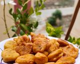 प्याज वाले पकोड़े (Pyaz wale pakode recipe in hindi) रेसिपी चरण 3 फोटो