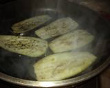 Foto del paso 2 de la receta: Milanesas de berenjena crocantes al horno