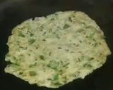 A picture of step 2 of Torai chilka paratha.