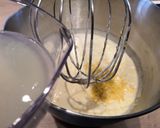 Une image de l'étape 2 de Madeleines Espagnoles au citron #Magdalenas al limon.