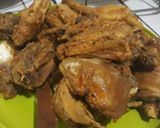 Foto langkah ke 4 dari resep Ayam kampung masak Hitam ala madura.
