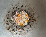 Foto langkah ke 2 dari resep Telur Ceplok Pedas Manis Saus Tiram.