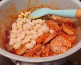 Hình bước làm 4 của món Đậu Coco Sốt Cà Chua & Andouillette