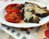 Foto del paso 7 de la receta: Chuletas de cerdo en salsa de cebolla y tomate a la plancha