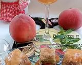 Pas rețetă Cocktail din șampanie cu piersici și înghețată 2 fotografie