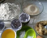 Foto langkah ke 1 dari resep Bolu kukus pisang merekah.