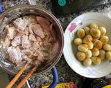 Hình bước làm 3 của món Heo cút chiên giòn sốt chua ngọt
