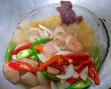 รูปขั้นตอนการทำที่ 4 ของ แหนมไก่ผัดน้ำพริกเผาราดหน้าข้าว