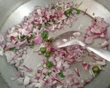 A picture of step 2 of آلو سینڈویج.