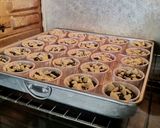 Gambar langkah 5 resipi Mini Chocolate Muffin.