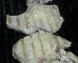 Foto del paso 2 de la receta: Chuletas a la plancha con papas gratinadas