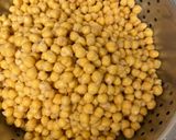 Foto del paso 2 de la receta: Garbanzos con Sepia, Puerros y Alcachofas…