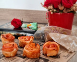 Foto del paso 4 de la receta: Rosas de hojaldre y manzana, para Sant Jordi