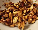 Foto del paso 4 de la receta: Snack dulce con pepitas de calabaza 🎃ヾ⁠(⁠･⁠ω⁠･⁠*⁠)⁠ﾉ